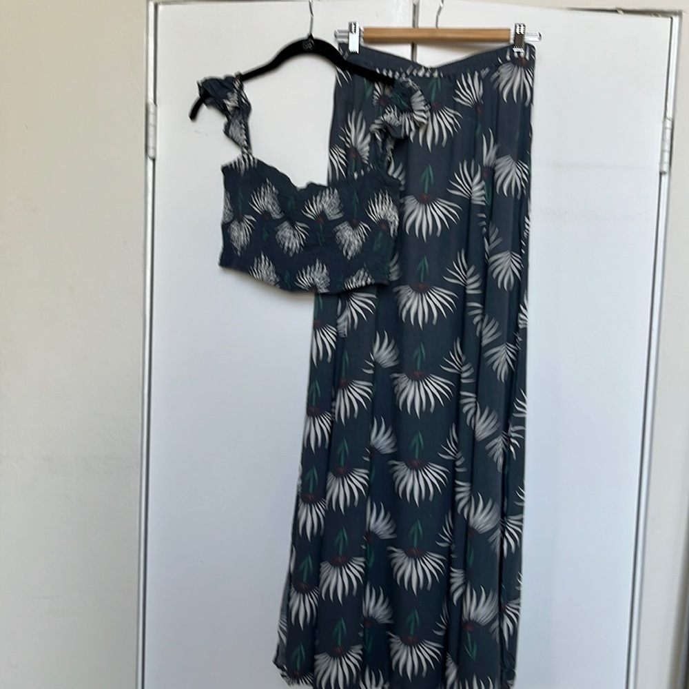 Lulus two piece skirt set